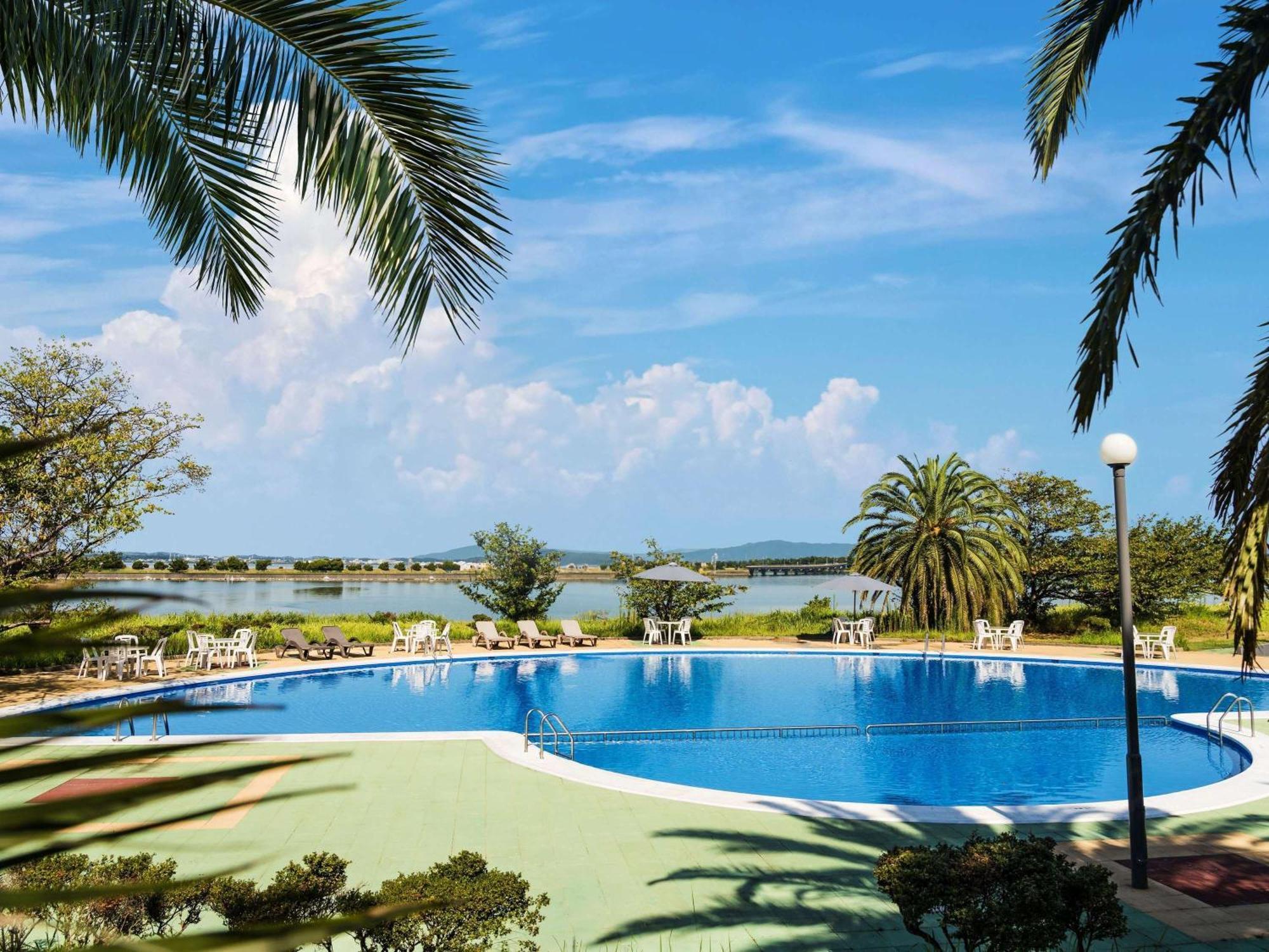 Grand Mercure Lake Hamana Resort & Spa Хамамацу Экстерьер фото
